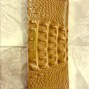 Brahmin wallet. Brand new with Tag
